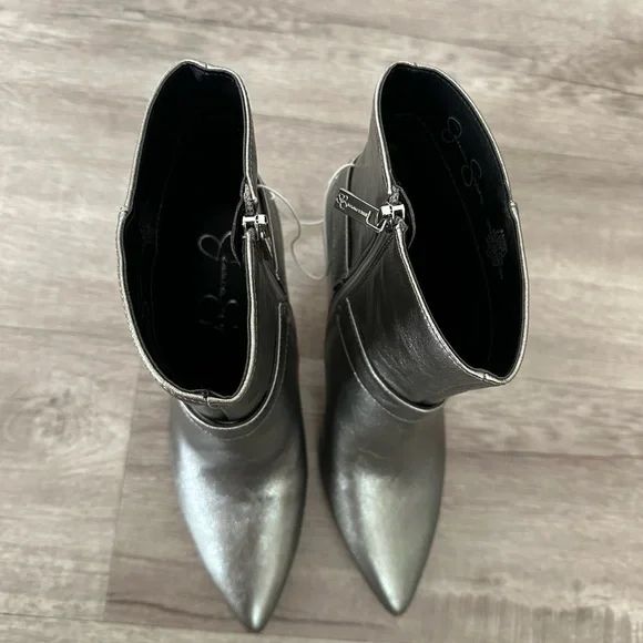 New Jessica Simpson Women’s Studded Pointed Toe Heel Ankle Boots Gray Size 8.5 - Picture 6 of 11